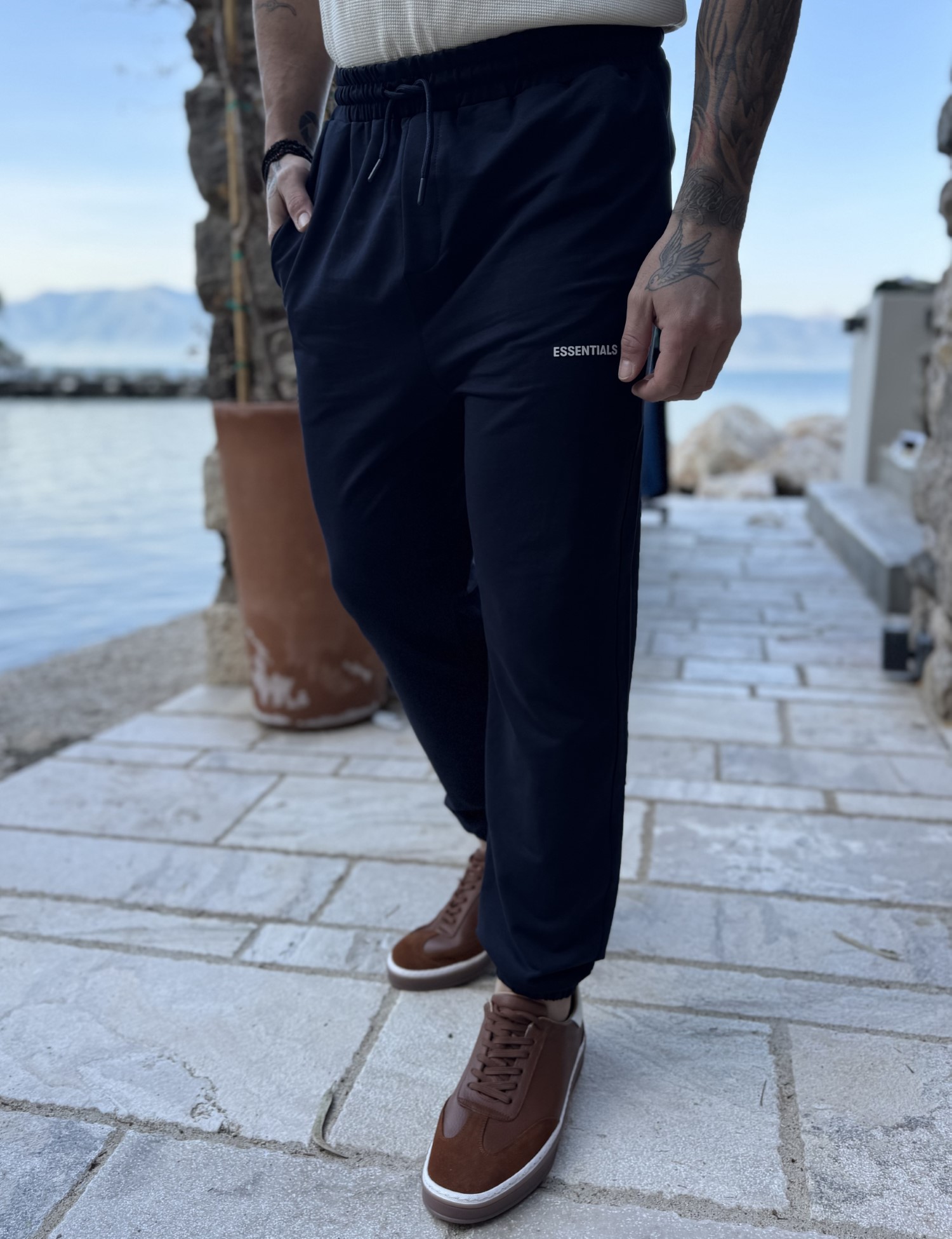 Ανδρική μπλε navy φόρμα με λάστιχο και λογότυπο στο πλάι ES302Ν φωτογραφία